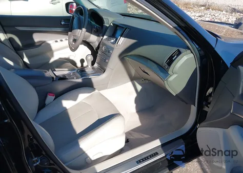 2013 Infiniti G37X z USA, uszkodzony, nr VIN JN1CV6AR8DM351383